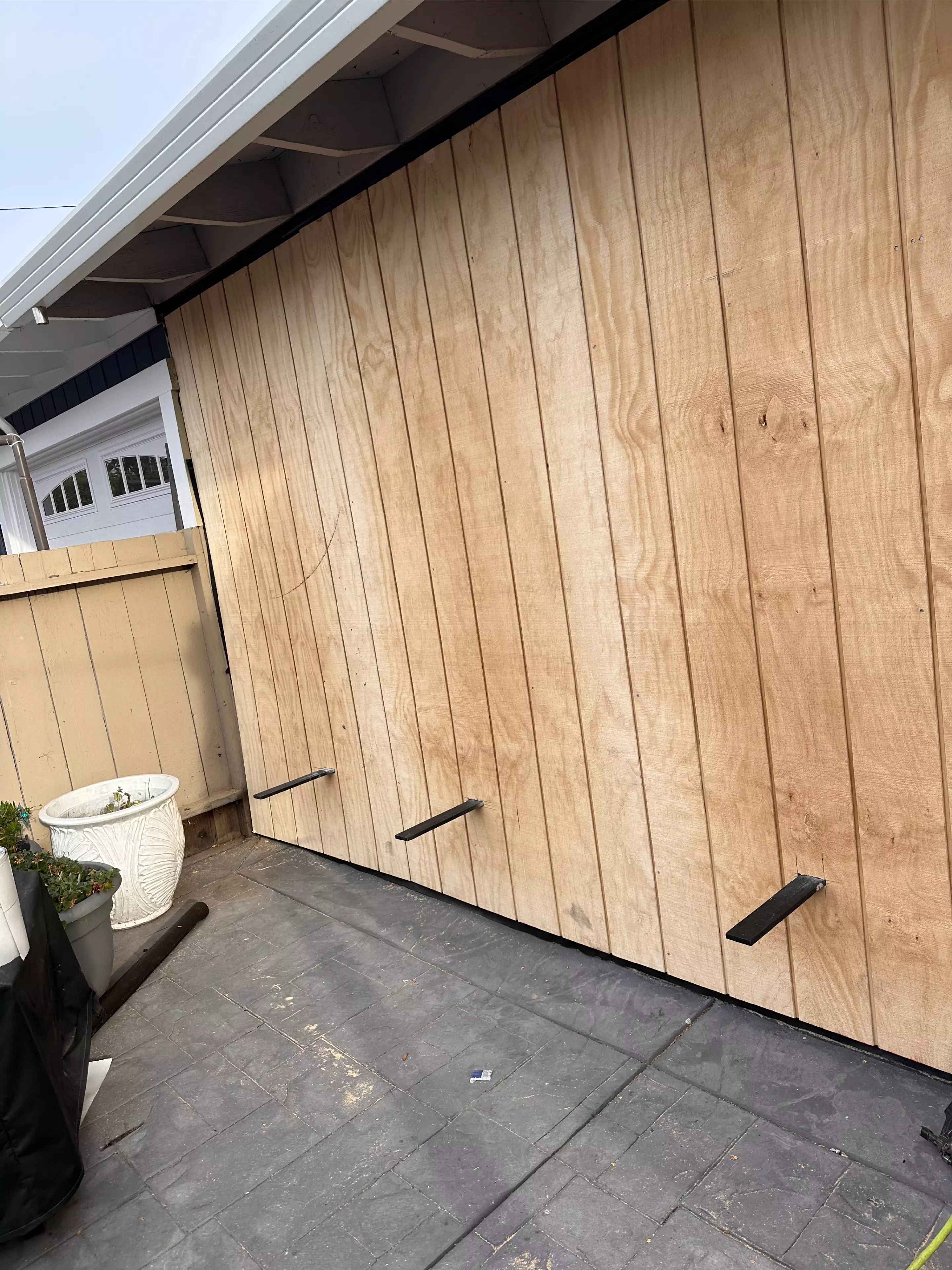 Siding Floating Bench